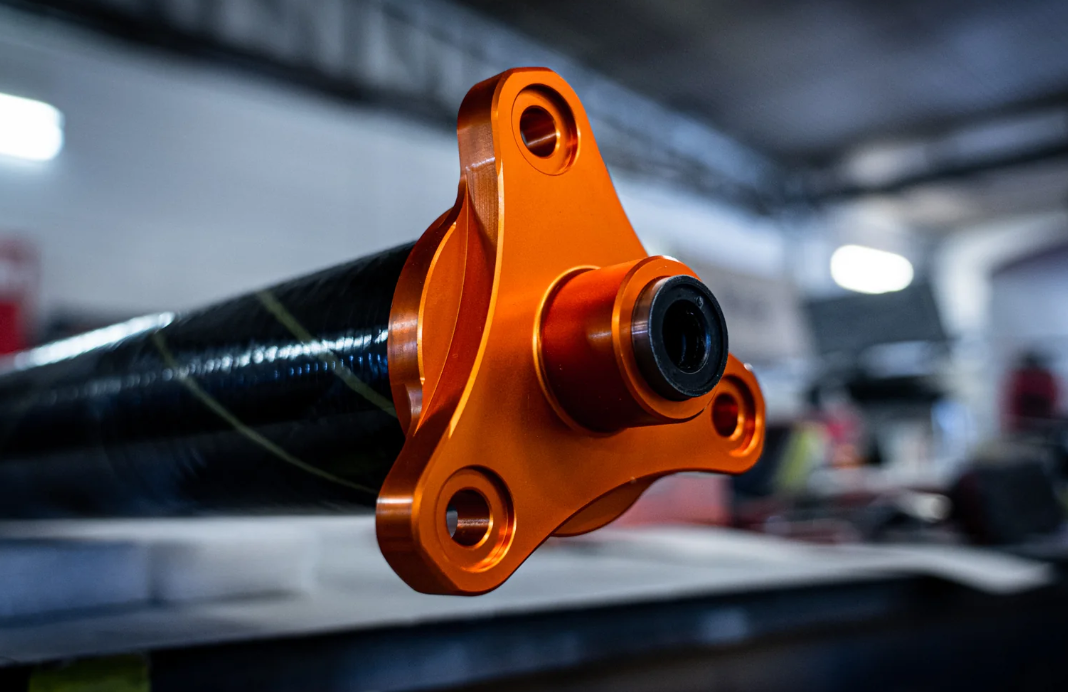 E9X M3 Carbon Fiber Driveshaft