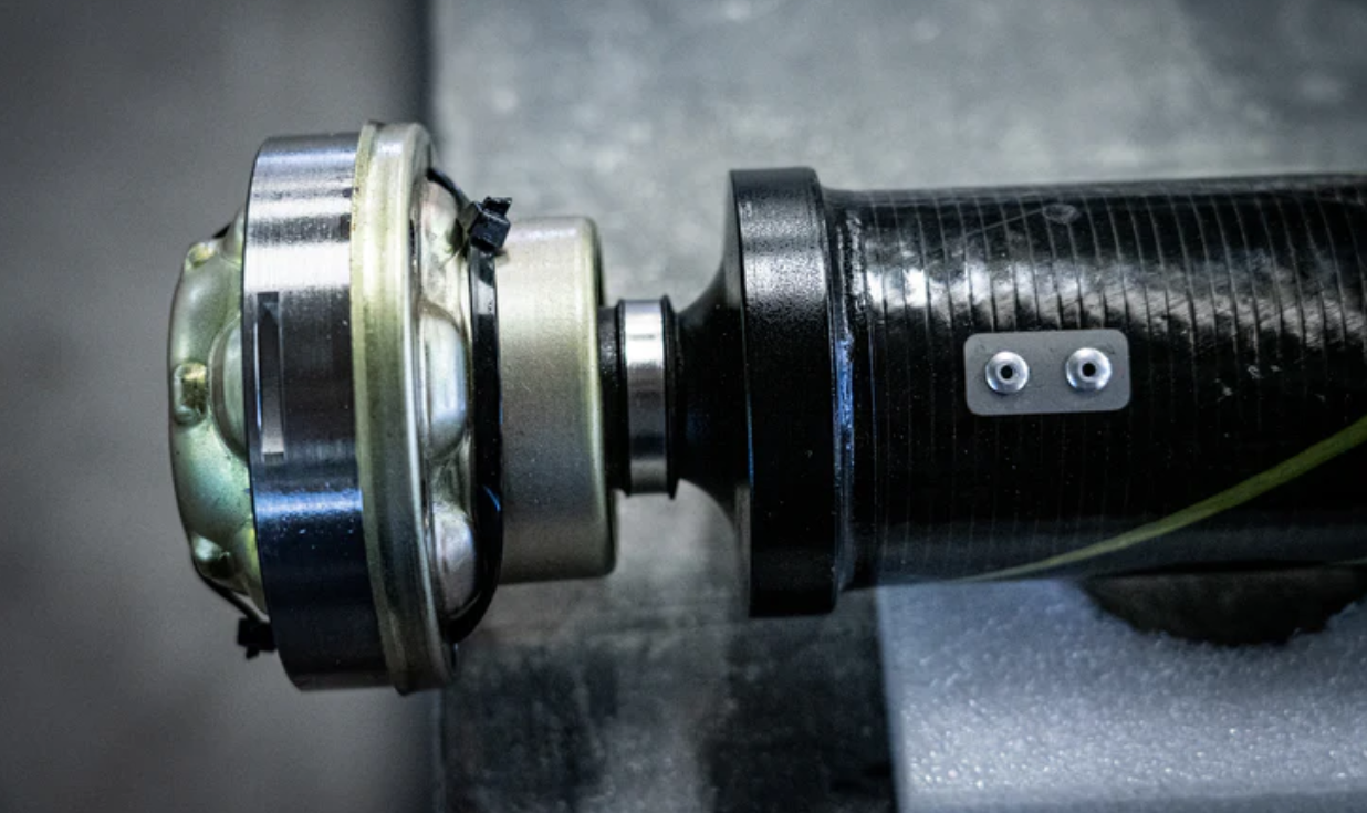 E9X M3 Carbon Fiber Driveshaft