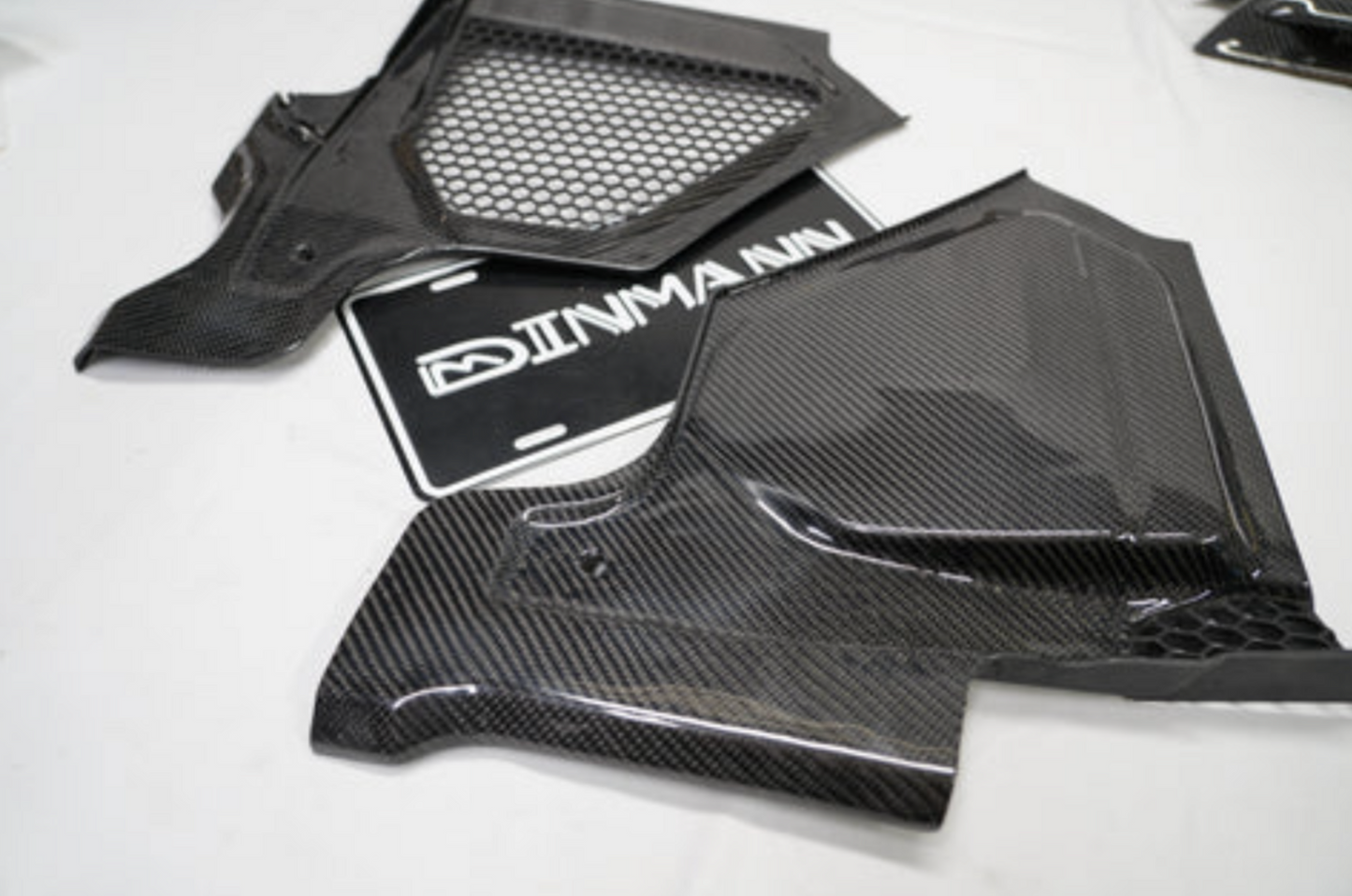 Dinmann Carbon Fiber Engine Cowl Set - G80 M3 G82 M4