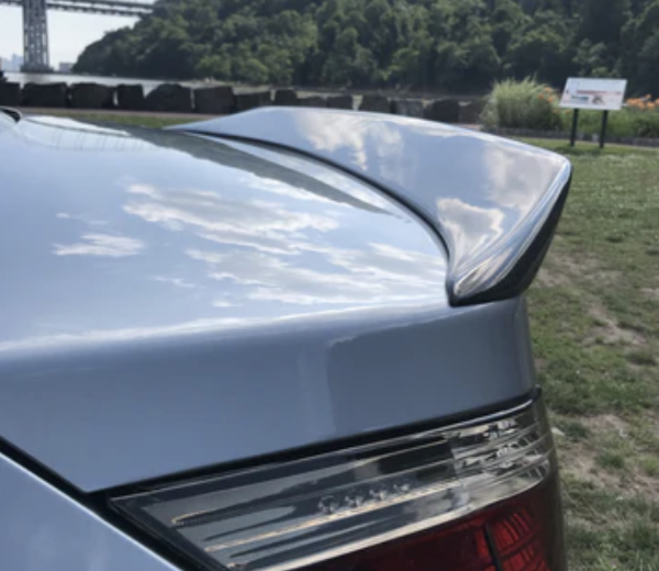 Dinmann Carbon Fiber Trunk Spoiler - E60 M5